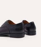 39 / Black