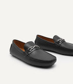 39 / Black