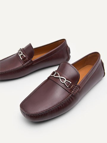 Leather Moccasins with Chain Detail