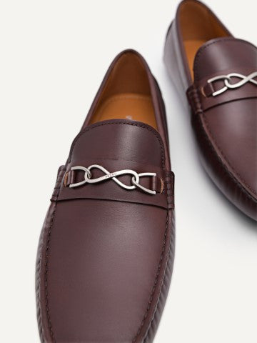 Leather Moccasins with Chain Detail