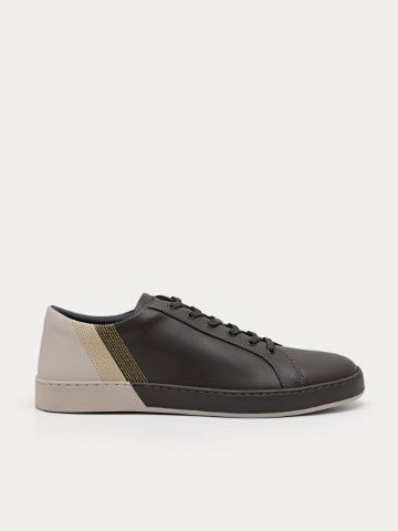 Atlas Court Sneakers