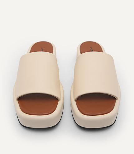 Slip-On Flatform Sandals