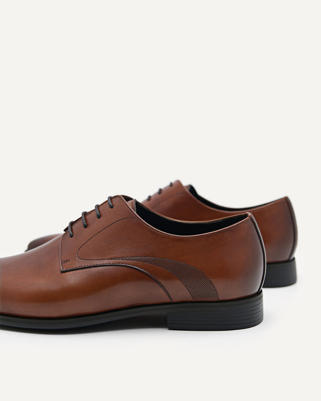 Altitude Lightweight Derby Shoes