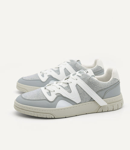 Signature EOS Sneakers