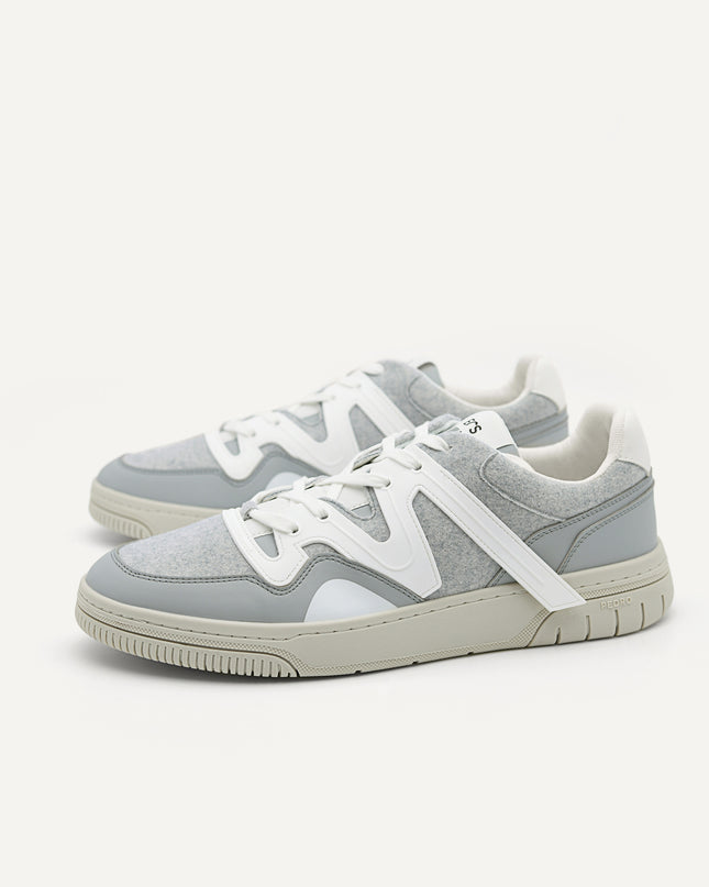 Signature EOS Sneakers