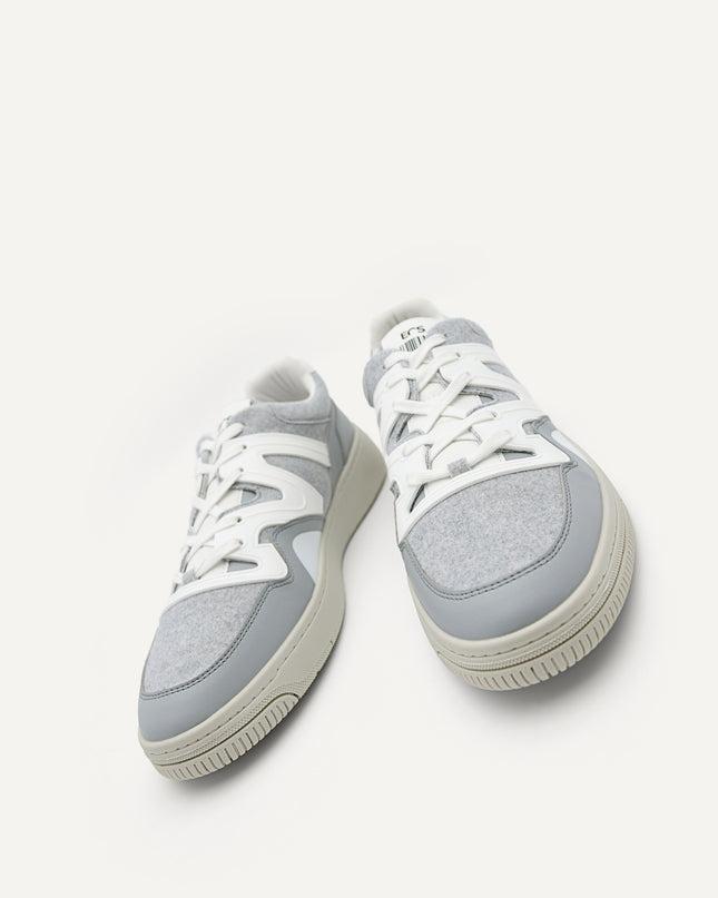 Signature EOS Sneakers