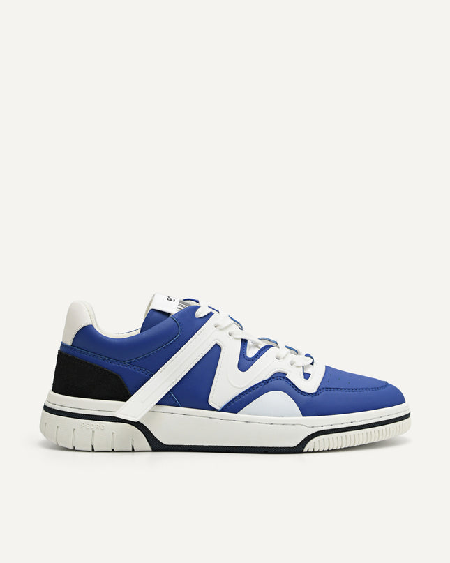 Signature EOS Sneakers