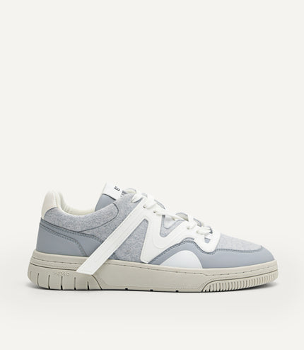 Signature EOS Sneakers