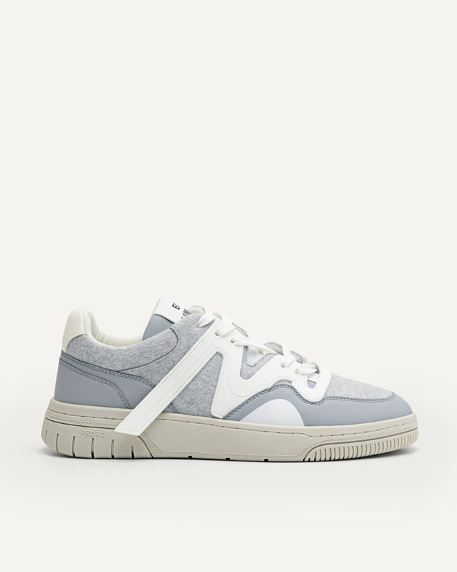 Signature EOS Sneakers