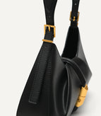 M / Black