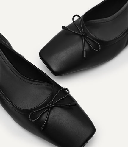 Izba Heels - Black