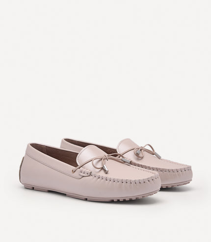 Pearlized Calf Leather Bow Moccasins - Nude