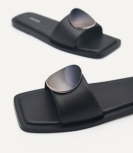 Vibe Square Toe Sandals