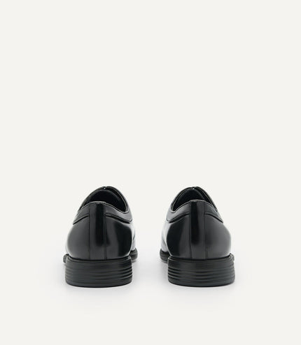 Altitude Lightweight Leather Derby Shoes