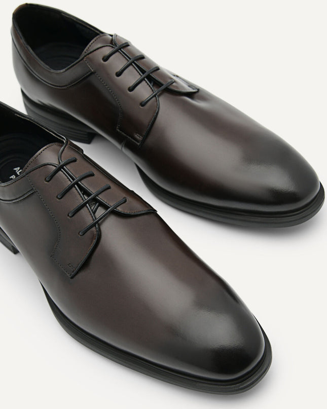 Altitude Lightweight Leather Derby Shoes
