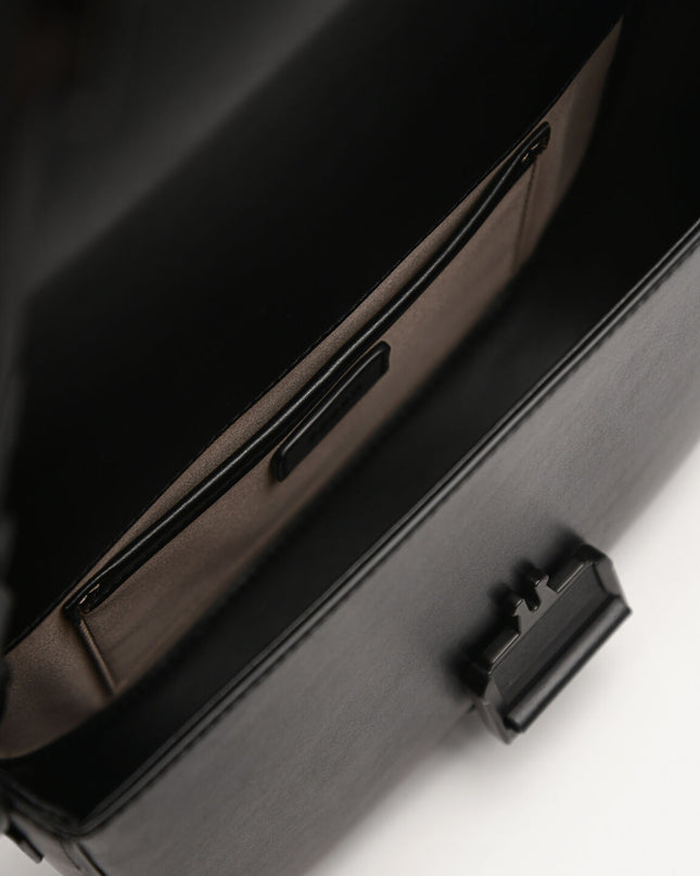 Kane Sling Bag