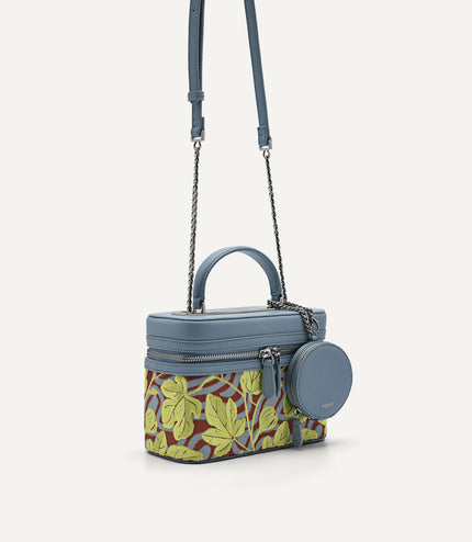 Ari Boxy Shoulder Bag