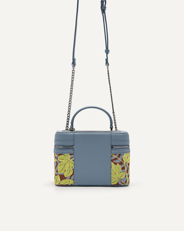 Ari Boxy Shoulder Bag