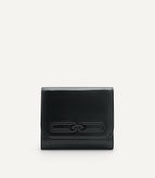 Compact / Black
