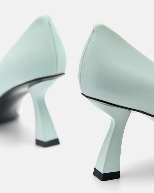Amelie Leather Pumps - Aqua