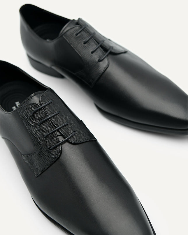 Altitude Lightweight Leather Derby Shoes - Black