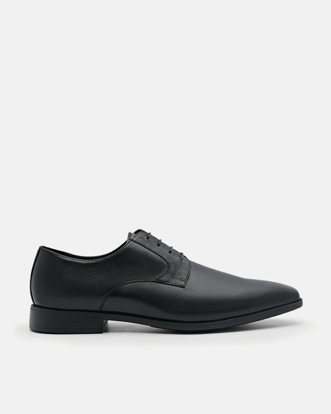 Altitude Lightweight Leather Derby Shoes - Black