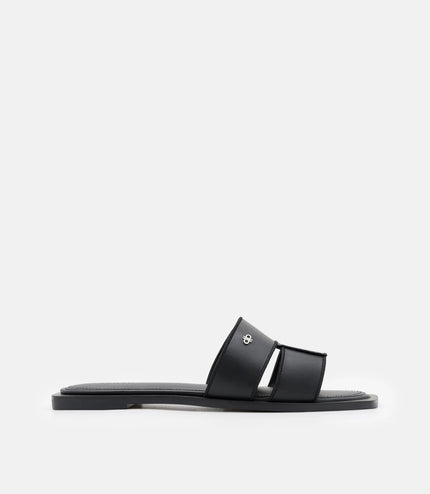 Iza Sandals - Black