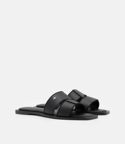 Iza Sandals - Black