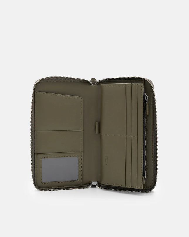 Leather Travel Organizer - Olive