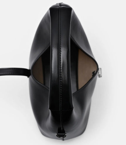 Hitch Leather Hobo Bag - Black
