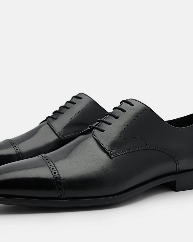Altitude Lightweight Leather Brogue Derby Shoes - Black