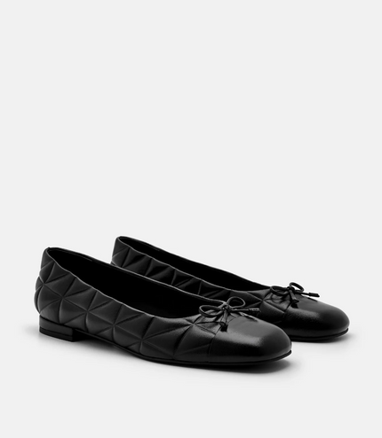 Kayla Leather Ballerina Flats in Pixel - Black