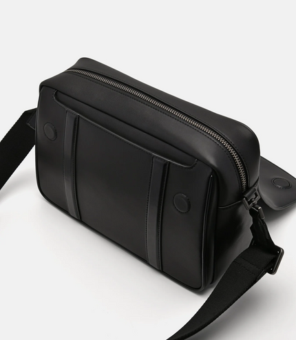 Duncan Messenger Bag - Black