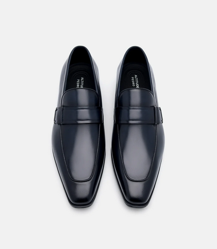 Altitude Lightweight Leather Penny Loafers - Navy