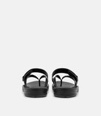 Black / 39