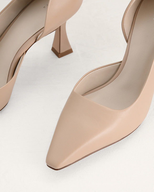 Geometric Heeled Leather Pumps