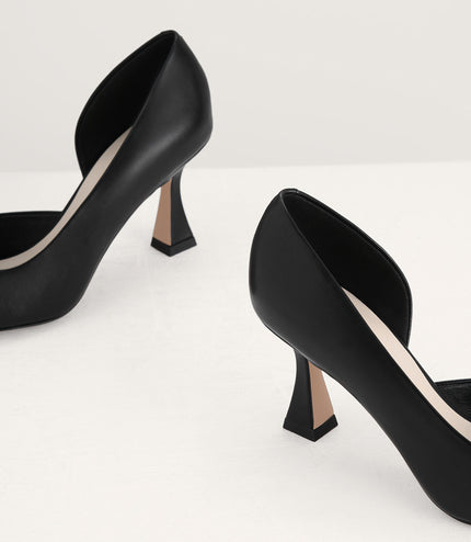 Geometric Heeled Leather Pumps