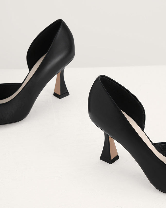 Geometric Heeled Leather Pumps
