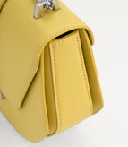 S / Yellow