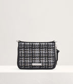 Compact / Black