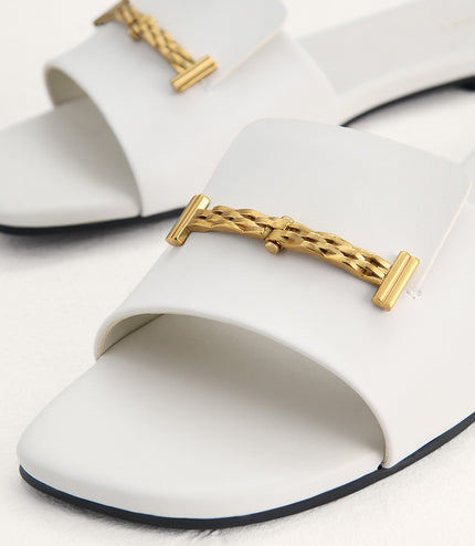 Plaque-Embellished Slides