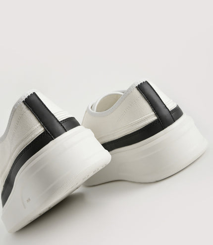 Sustainable Court Sneakers