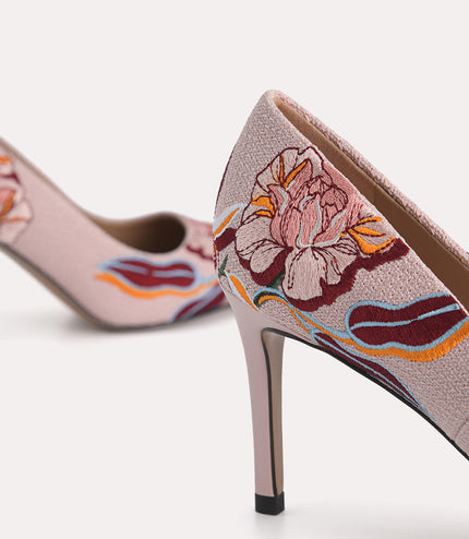 Floral Bouquet Pointed Pumps