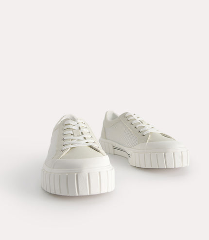 Beat Sneakers
