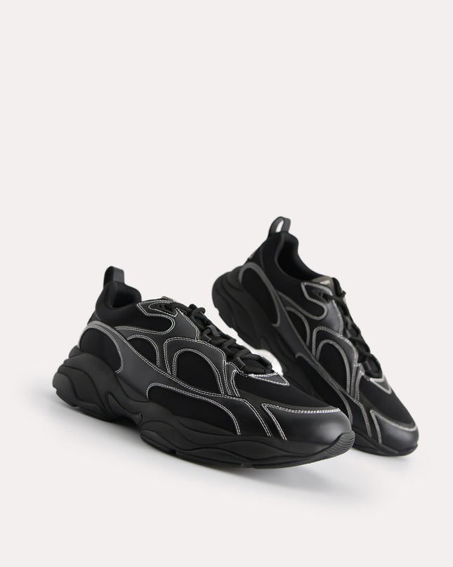 Magma Sneakers