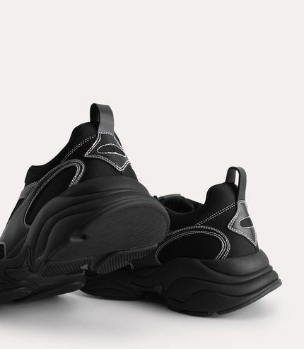Magma Sneakers