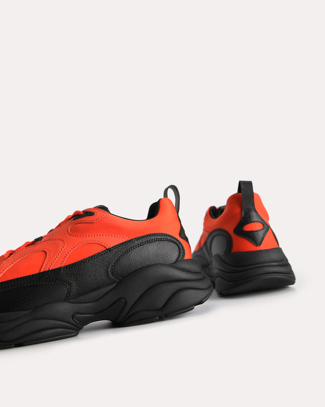 Magma Sneakers