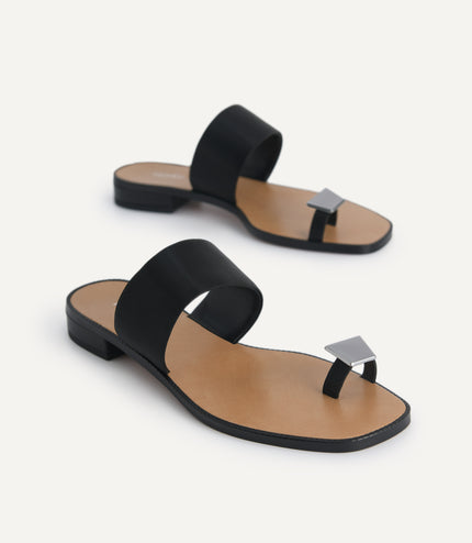 Gold Ornament Toe Loop Sandals