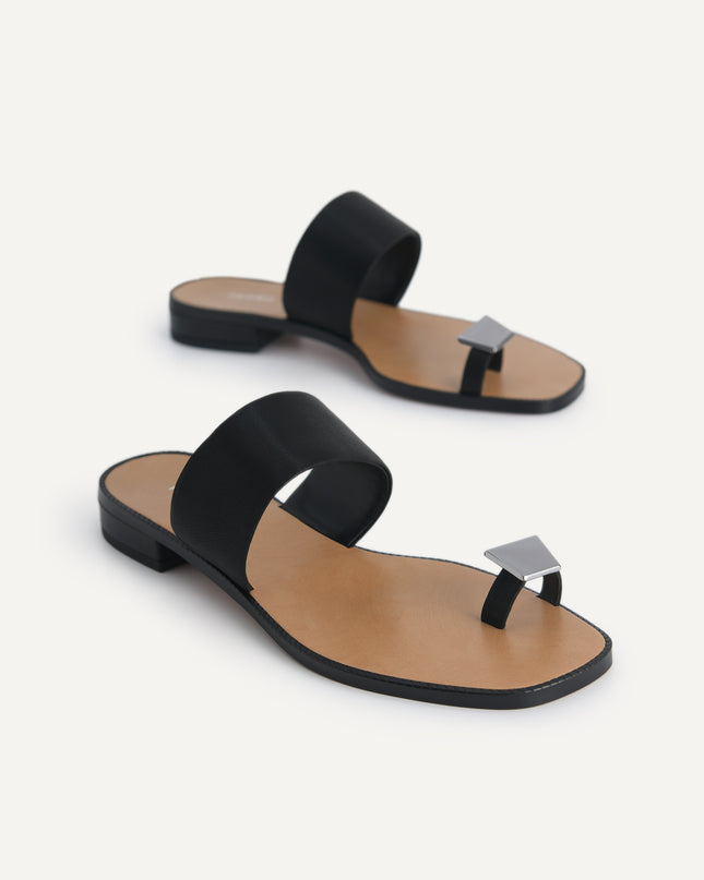 Gold Ornament Toe Loop Sandals