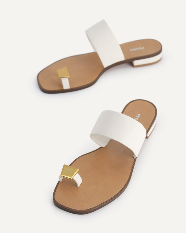 Gold Ornament Toe Loop Sandals